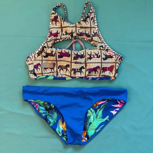 Maaji reversible woman’s  Swim Set tropical  bikini lined lightly padded size S - Picture 2 of 5